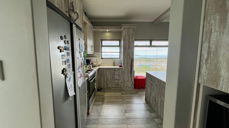 2 Bedroom Property for Sale in Hoogland Western Cape